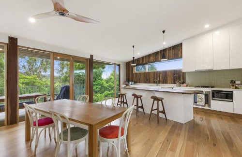 Lorne House | Clovelly - BYO Linen