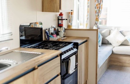 Hamworthy Apartment | Club Tropicana - Rockley Park , Activities On-site