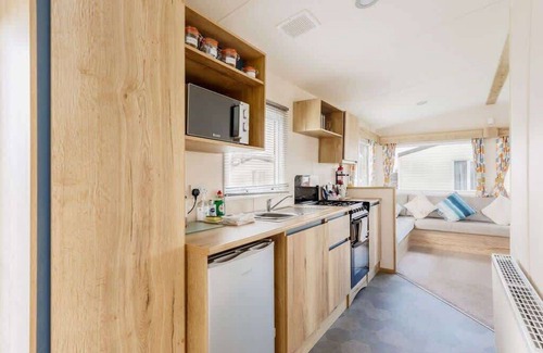 Hamworthy Apartment | Club Tropicana - Rockley Park , Activities On-site