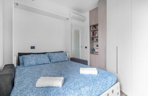 Greco Apartment | CO5 Loreto-Duomo - Central Apartment -
