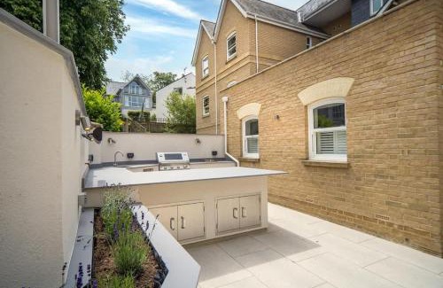 Cowes House | Coach House, Cowes