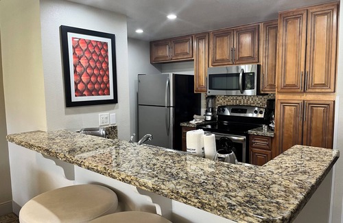 Cathedral City Resort | Coachella weekend Friday-Monday 1 bdrm condo in resort in Cathedral City.