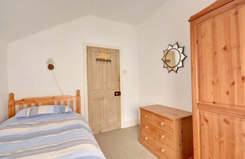 Hove House | Coachman's Flat - Two Bedroom House, Sleeps 3