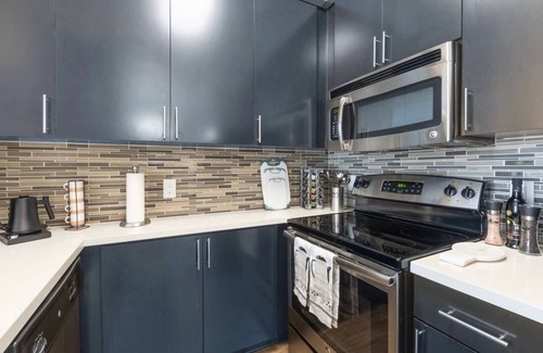 Del Rey Apartment | Coastal 1BR Getaway | Free Parking, Pool & Gym