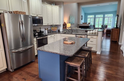 Lewes House | Coastal Club- Spotless 3 BR with resort amenities