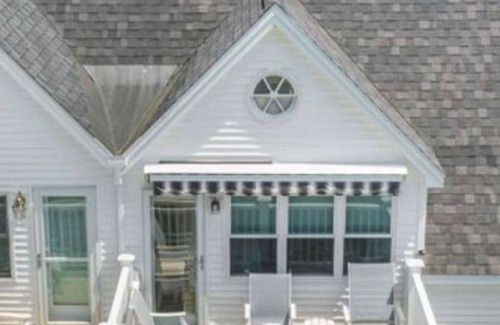 Rye Condo | Coastal Condo on Ocean Blvd in Rye with Deck & Ocean Views