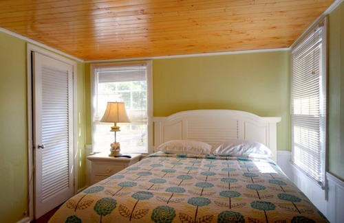 Stuart Hotel | COASTAL COTTAGE AT OLD COLORADO INN