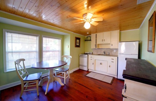 Stuart Hotel | COASTAL COTTAGE AT OLD COLORADO INN