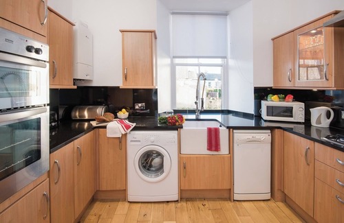North Berwick Apartment | Coastal Escape | 3-Bed Apartment Near the Beach
