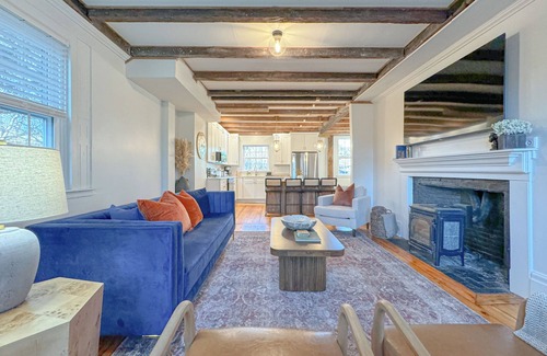 Scarborough House | Coastal Gathering House - Spacious 4-bedroom house close to Portland