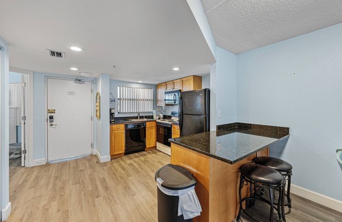 Belle Vista Condo | Coastal Gem | Gulf Views + Walk to Fun