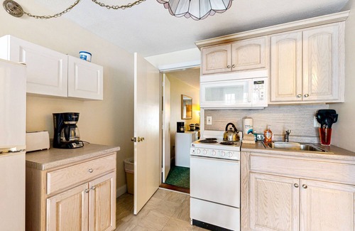 Ogunquit Condo | Coastal gem near the beach with WiFi, pool, & spacious interior