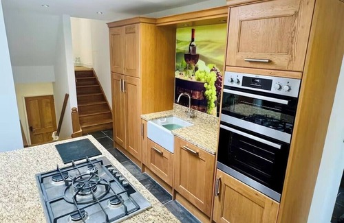 Langdon House | Coastal Haven Retreat in Eythorne