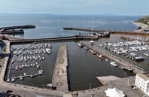 Whitehaven House | Coastal Haven - Steps From Beach