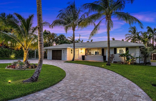Jupiter House | Coastal Home with Private Pool, Hot Tub & Putting Green
