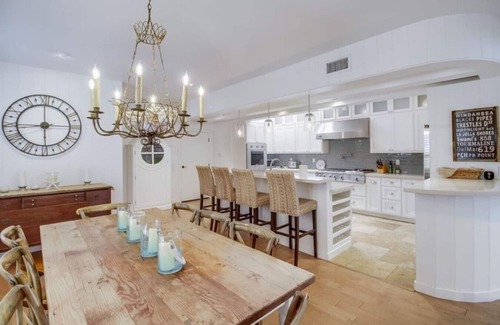 San Diego House | Coastal Jetty Getaway! AC, Bikes and more!