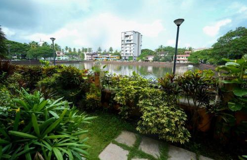 Panaji Hotel | Coastal Pearl Hotel Miramar Lakeview