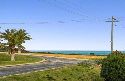 Guilderton House | Coastal Pine