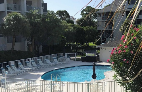 New Port Richey Condo | Coastal Vibes in New Port Richey, FLA. Waterfront , sunsets free.