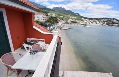 Igalo Apartment | Coastline Apartment with the own Beach