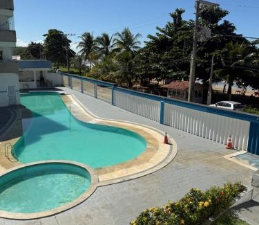 Piuma Apartment | Cobertura de Frente Para o Mar e Piscina Village das Ondas