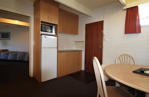 Cobram Hotel | Cobram Colonial Motor Inn