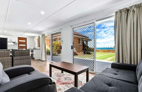 Point Vernon House | Cockatoos View