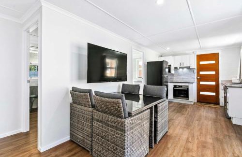 Point Vernon House | Cockatoos View