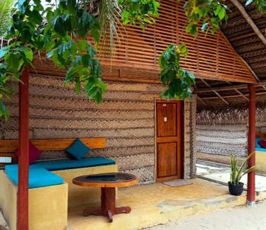 Kudawa Hotel | Coco Cottage Kite Surfing-Kalpitiya