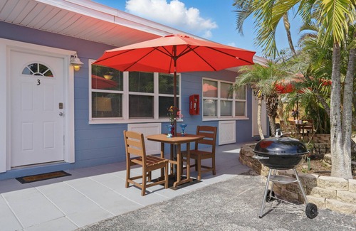 Cocoa Beach Apartment | Coco Sands - Studio 3, One Block walk to the Atlantic Ocean!