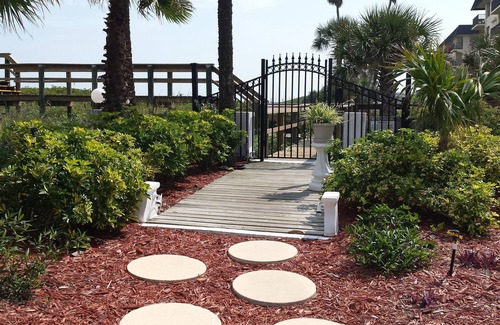 Cocoa Beach Condo | Cocoa Beach Direct Oceanfront, 3 Bedrooms, Great Location!