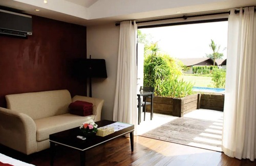 Maprao Island Villa | Coconut Island Deluxe Suite