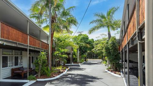 Scarness Apartment | Coconut Palms Two Bedroom Apartment