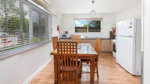 Scarness Apartment | Coconut Palms Two Bedroom Apartment