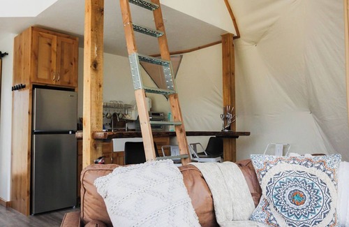 Wapiti Cabin | Cody Peak Dome, Stunning Views! Near Cody, WY and Yellowstone National Park