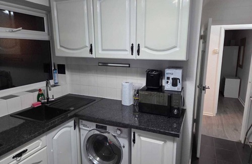 Colchester Apartment | Colchester - 3-bedroom apartment with WiFi - Colchester