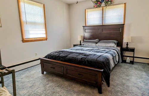 Marietta House | Cole Coffman Garden cozy 3-bedroom house near downtwon Marietta