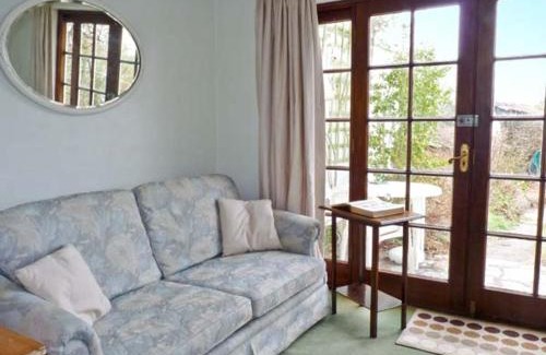 Holsworthy House | Coles Cottage