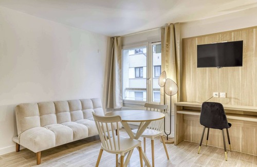 Annemasse Apartment | Colivi 201 Studio Supérieur 30m2 Gare Annemasse