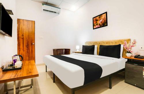 Nagpur Hotel | Collection O Pardi Near Kalamna Market