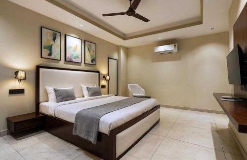 Udyog Vihar Hotel | Collection O Udyog Vihar