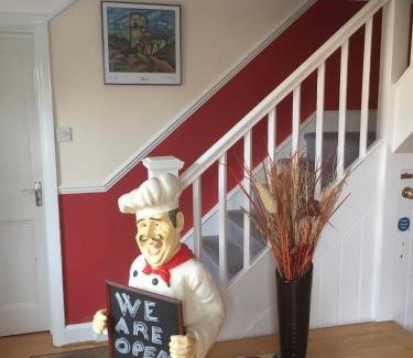 Colnbrook House | Colnbrook Lodge Guest House