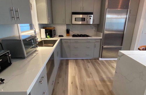 Diamond Head - Kapahulu - St. Louis Condo | Colony Surf. Peaceful 1BD Oceanfront Ocean and Diamond Head View! (CS5)