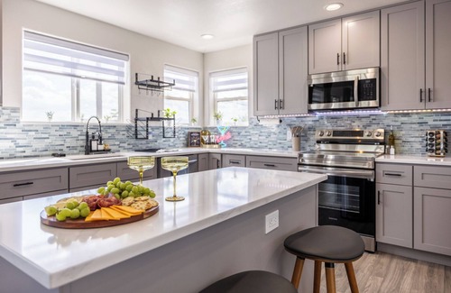 South Westminster House | Colorful Comfort with Hot Tub Retro Arcade Fire Pit Games
