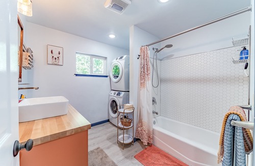 Trinidad House | Colorful, dog-friendly home w/covered furnished deck, large lawn, & gas grill