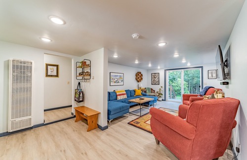 Trinidad House | Colorful, dog-friendly home w/covered furnished deck, large lawn, & gas grill