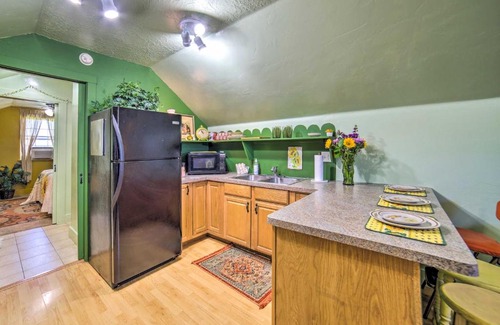 Sugar City Apartment | Colorful Sugar City Apartment about 4 Mi to BYU!