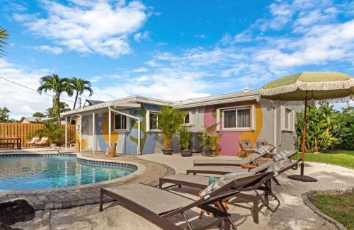 South Middle River House | colorfully designed 4 bedroom home with pool