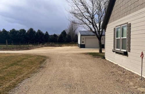 Meridian Apartment | Columbia Farm Camper/RV Site Only.