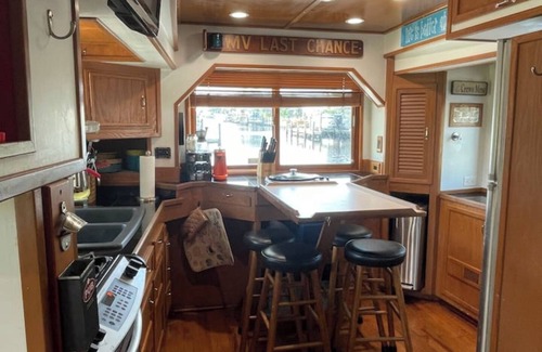 Cocoa Beach Boat Rental | Come aboard this beautiful ship